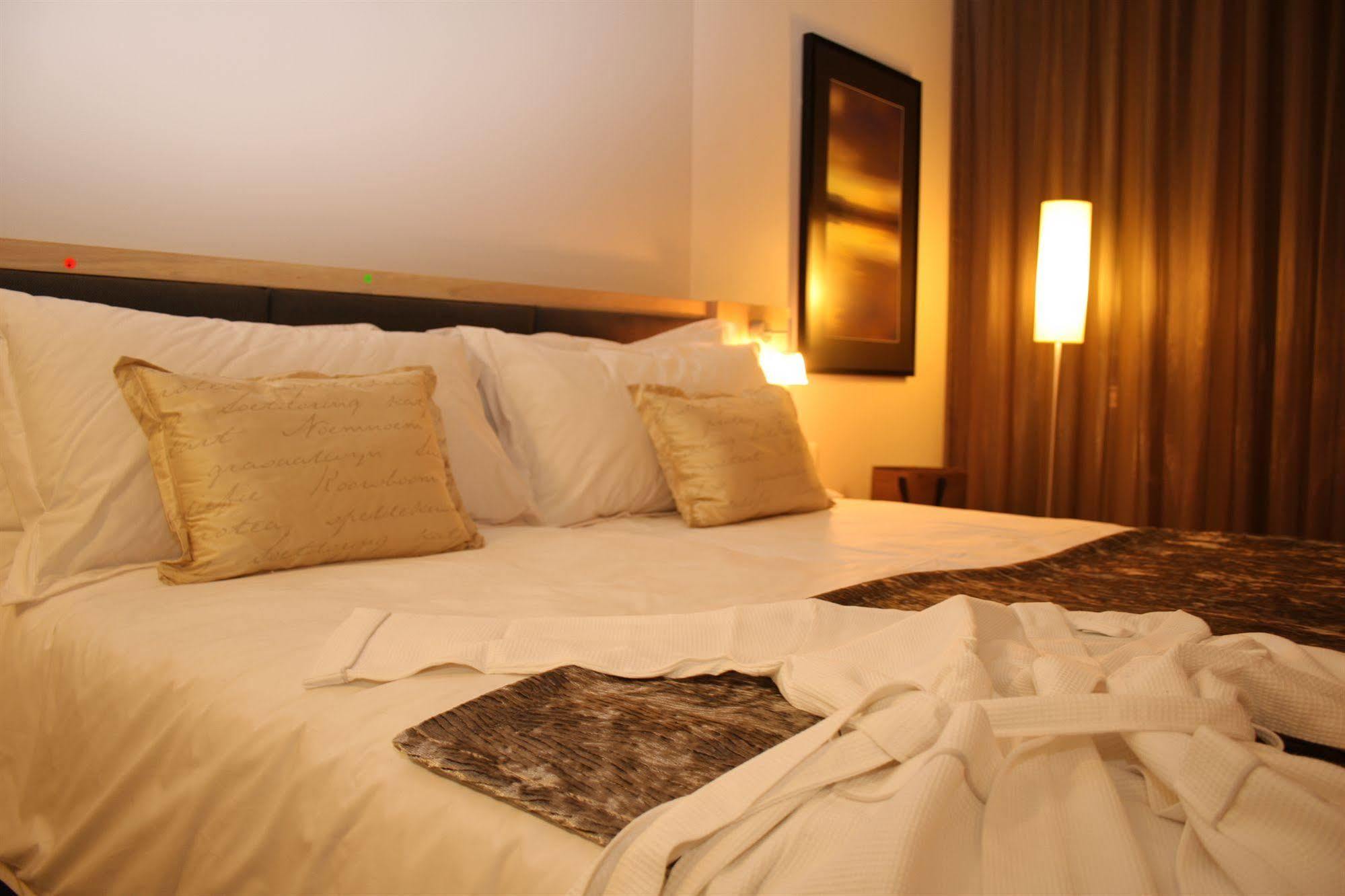 Aha Gateway Hotel Umhlanga Durban Exterior foto